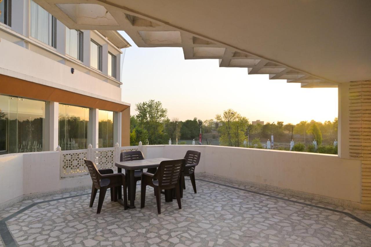 Stardom Resort Dzsaipur Kültér fotó