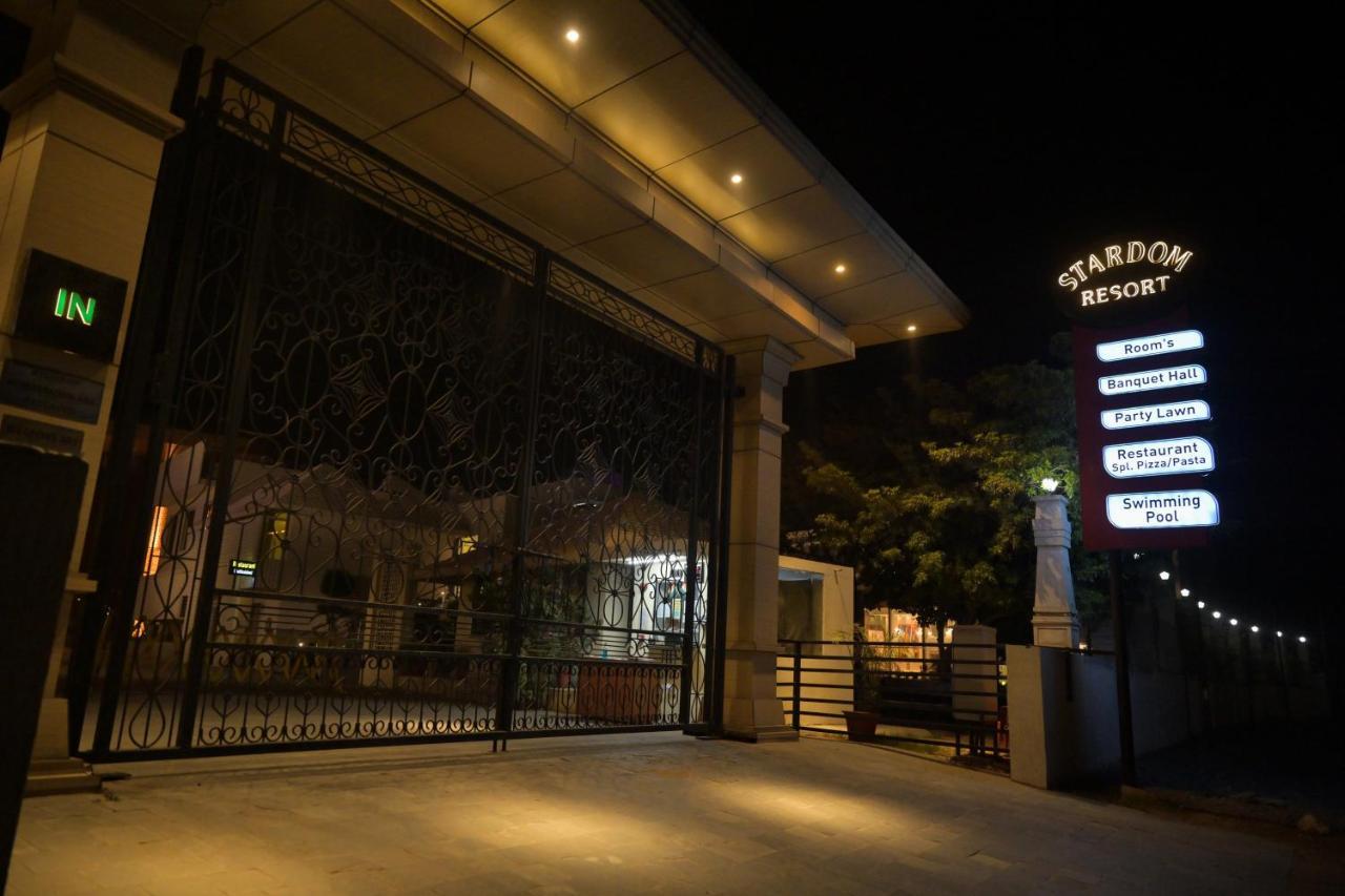 Stardom Resort Dzsaipur Kültér fotó
