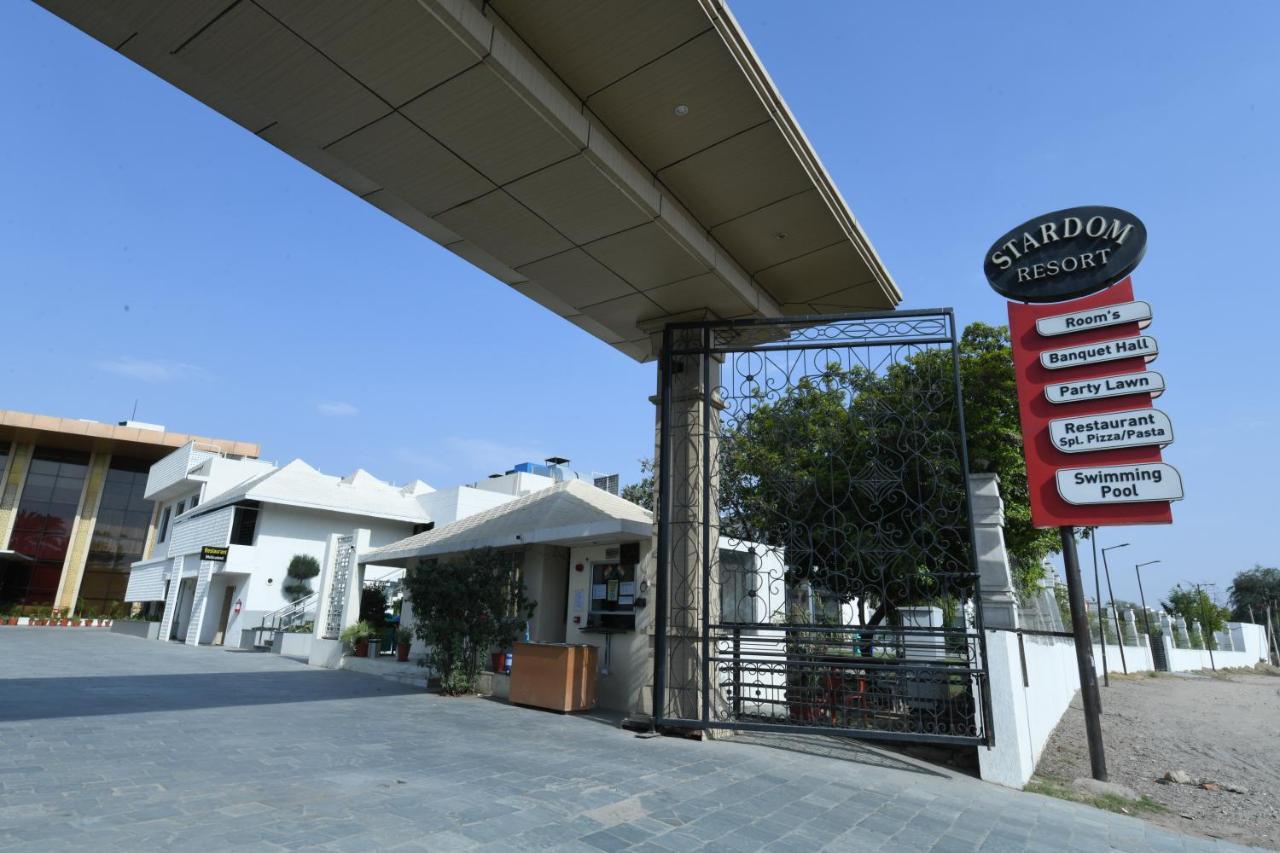 Stardom Resort Dzsaipur Kültér fotó