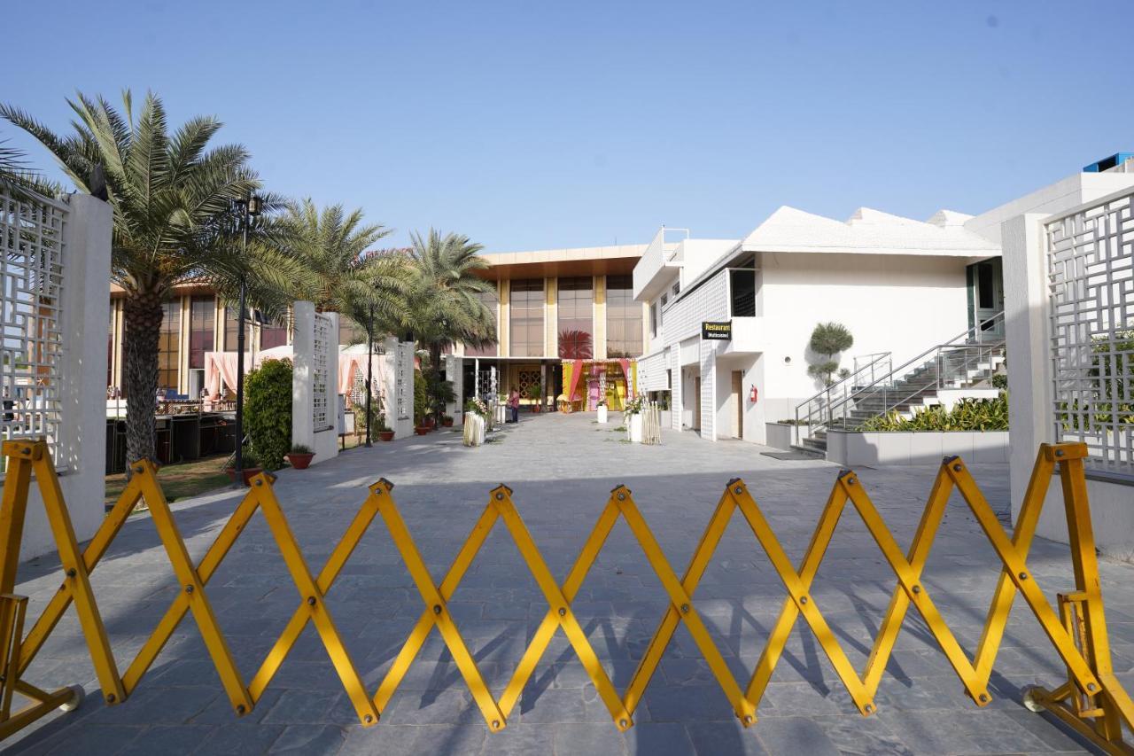 Stardom Resort Dzsaipur Kültér fotó